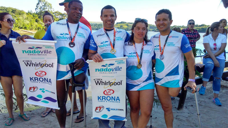 Nadoville Krona é campeã paralímpica do 12º Circuito de Maratona Aquática de SC